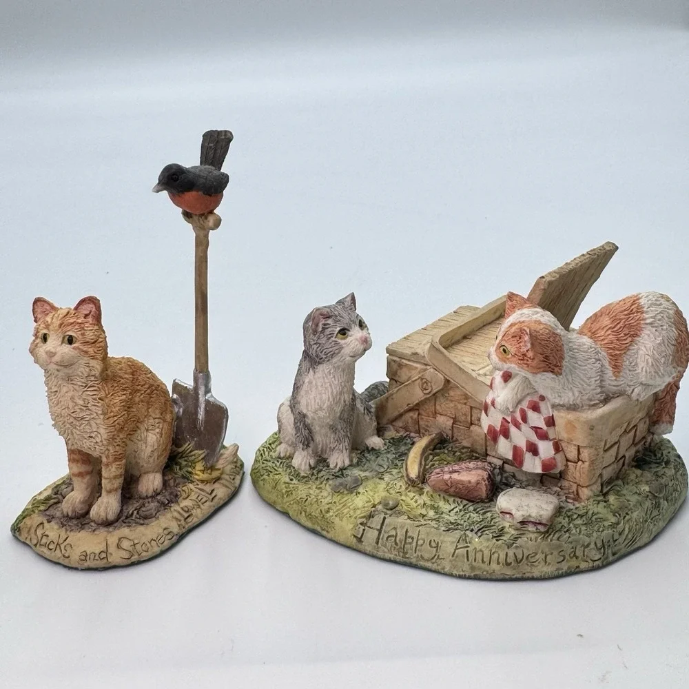 2 Lowell Davis Cat Figurines Happy Anniversary & Sticks And Stones Picnic Shovel